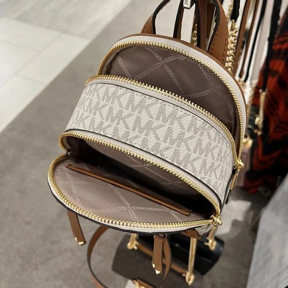 Michael kors Brooklyn Extra-Small Logo Backpack 30R3GBNB0B Vanilla main image 14
